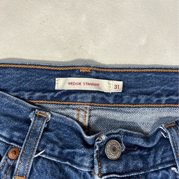 Levi’s Wedgie Straight Distressed Denim Jeans Size 27 - Picture 3 of 4